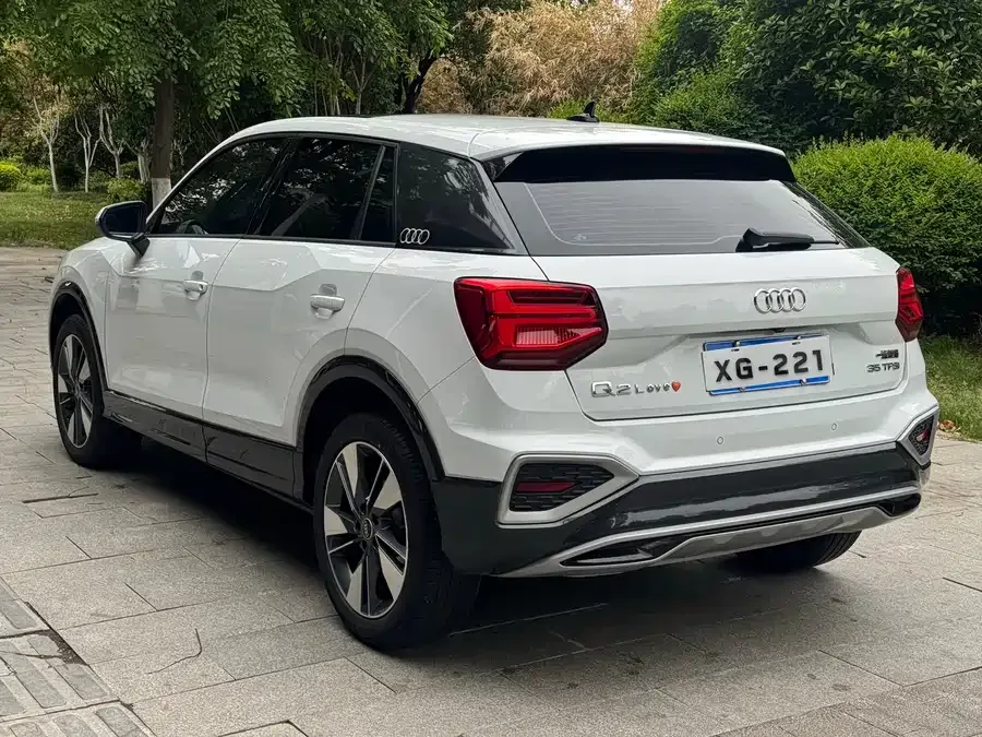 Audi Q2L 2022 35 TFSI Fashionable and Elegant 2022 — миниатюра 2