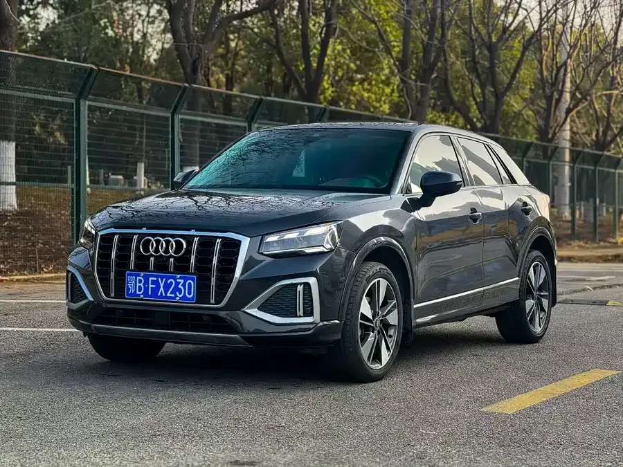 Audi Q2L 2022 35 TFSI Fashionable and Elegant 2022 — фото 1, купить с доставкой в Москву