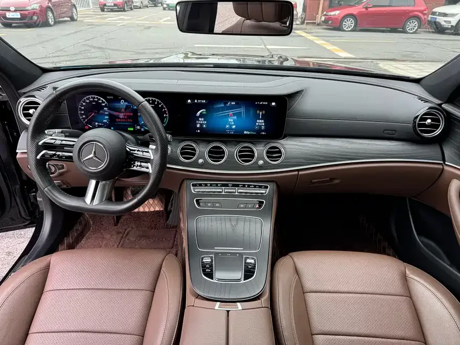 Mercedes-Benz E-class new energy Mercedes-Benz E-Class New Energy 2023 E 350 e L Plug-in Hybrid Sports Sedan 2023 — миниатюра 3