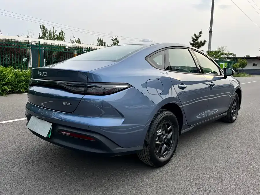 BYD seal 05 DM-i Seal 05 DM-i 2026 DM-i 128KM Luxury Edition 2026 — миниатюра 4