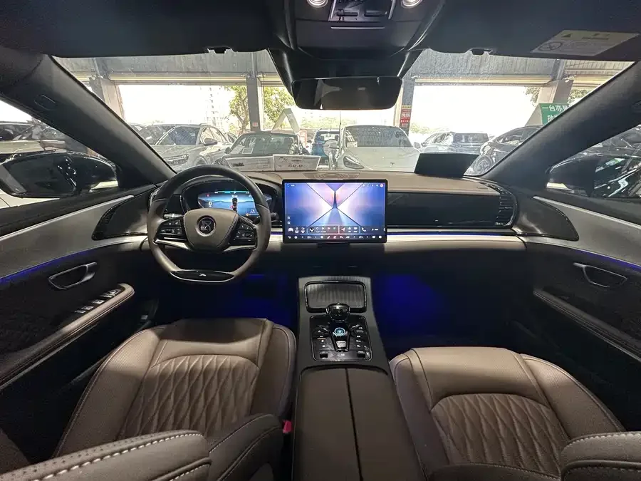 BYD Second-hand Han 2024 DM-i Honor Edition 121KM Premium Edition 2025 — миниатюра 5