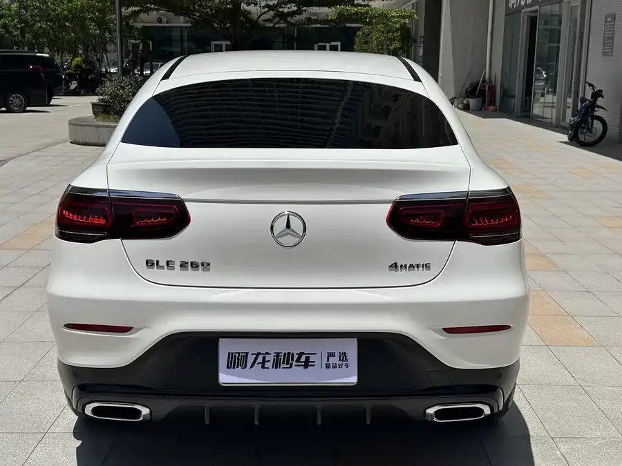 Mercedes-Benz GLC Coupe Mercedes-Benz GLC coupe 2022 facelift GLC 260 4MATIC coupe SUV 2022 — миниатюра 2