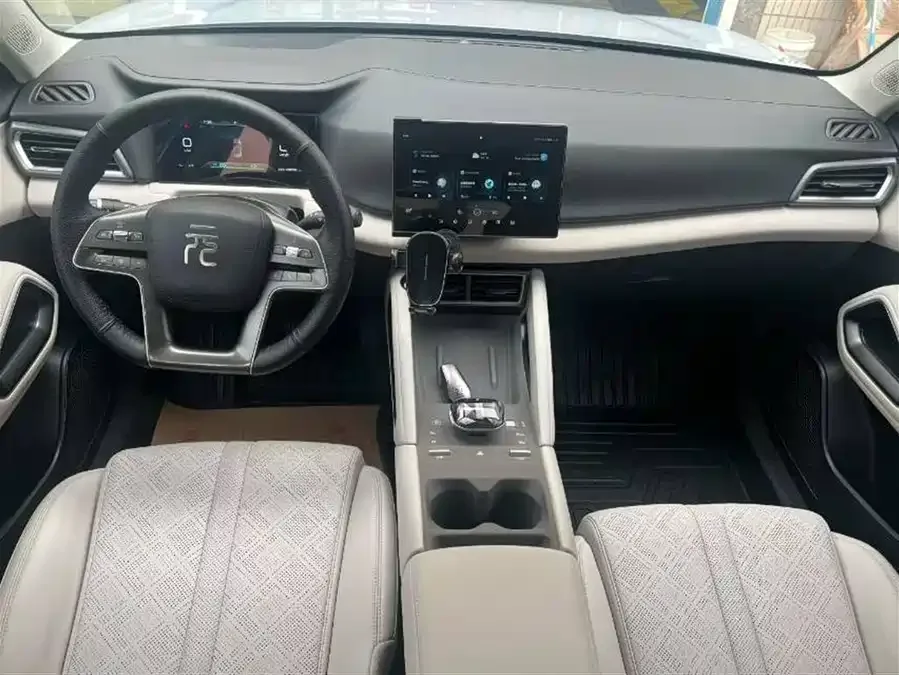 BYD Yuan UP Yuan UP 2024 401KM Vitality Edition 2025 — миниатюра 5