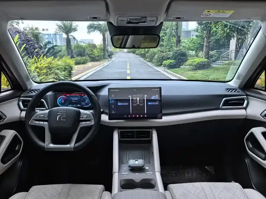 BYD Yuan UP Yuan UP 2024 401KM Beyond 2025 — миниатюра 2