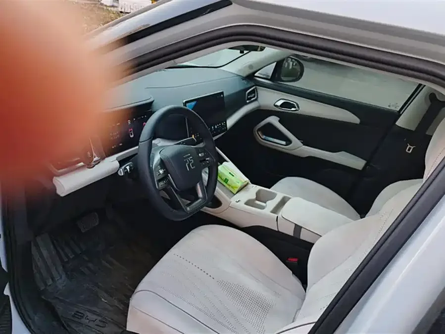 BYD Yuan UP Yuan UP 2025 Smart Driving Edition 401KM Vitality Edition 2025 — миниатюра 3