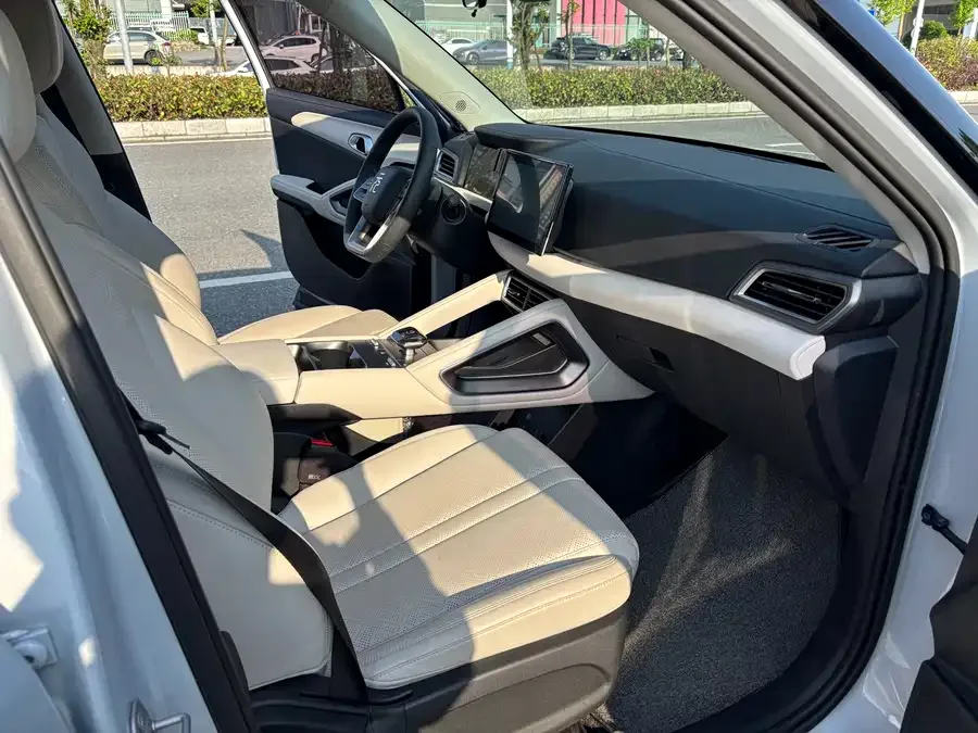 BYD Yuan UP Yuan UP 2024 401KM Vitality Edition 2024 — миниатюра 3