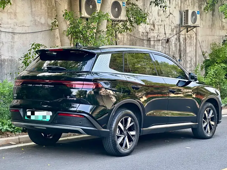 BYD Song Pro New Energy Song Pro New Energy 2024 Honor Edition DM-i 71KM Leading Edition 2024 — миниатюра 3