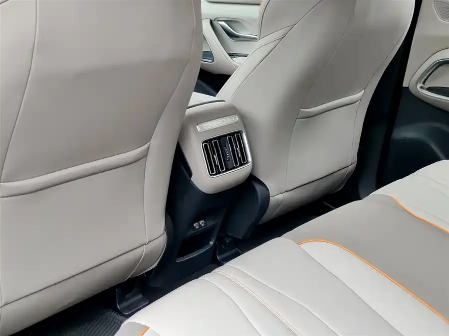 BYD Song Pro New Energy Song Pro New Energy 2024 Honor Edition DM-i 71KM Pilot Edition 2024 — миниатюра 3
