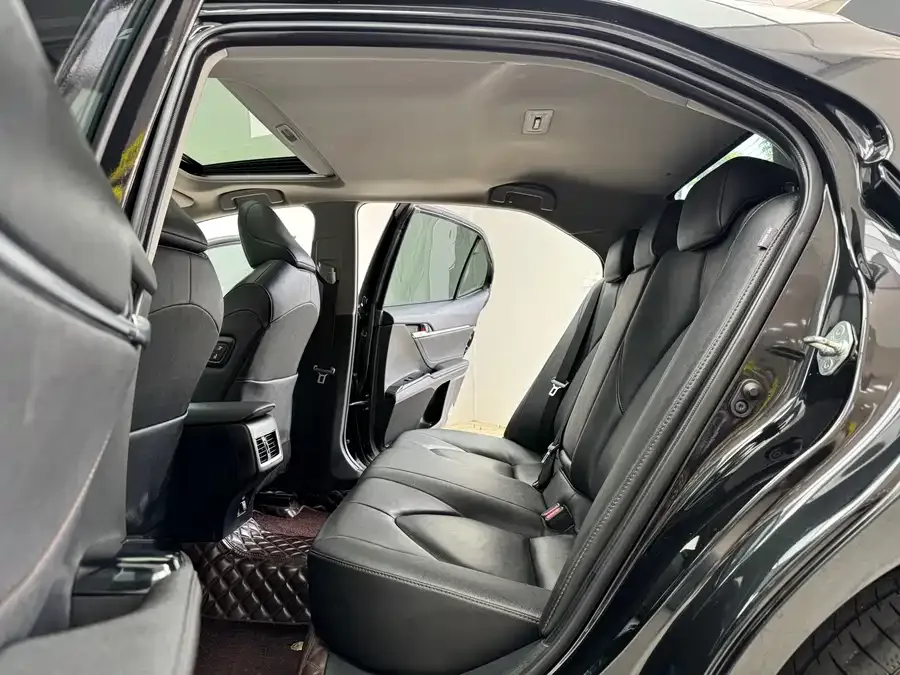 Toyota Camry Camry 2021 2.0G Deluxe Edition 2023 — миниатюра 3