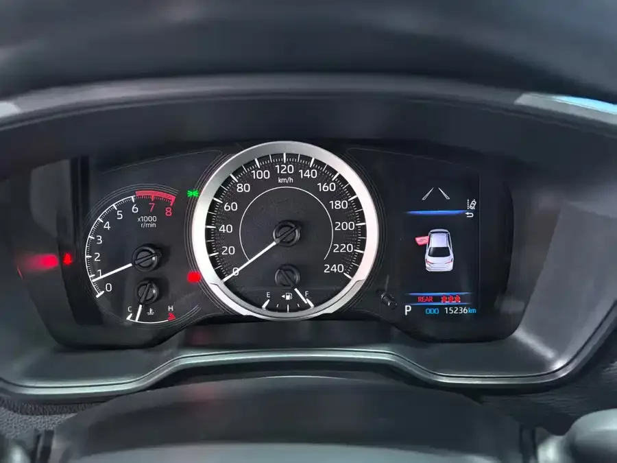 Toyota Corolla Corolla 2024 1.2T Pioneer Edition 2023 — миниатюра 5