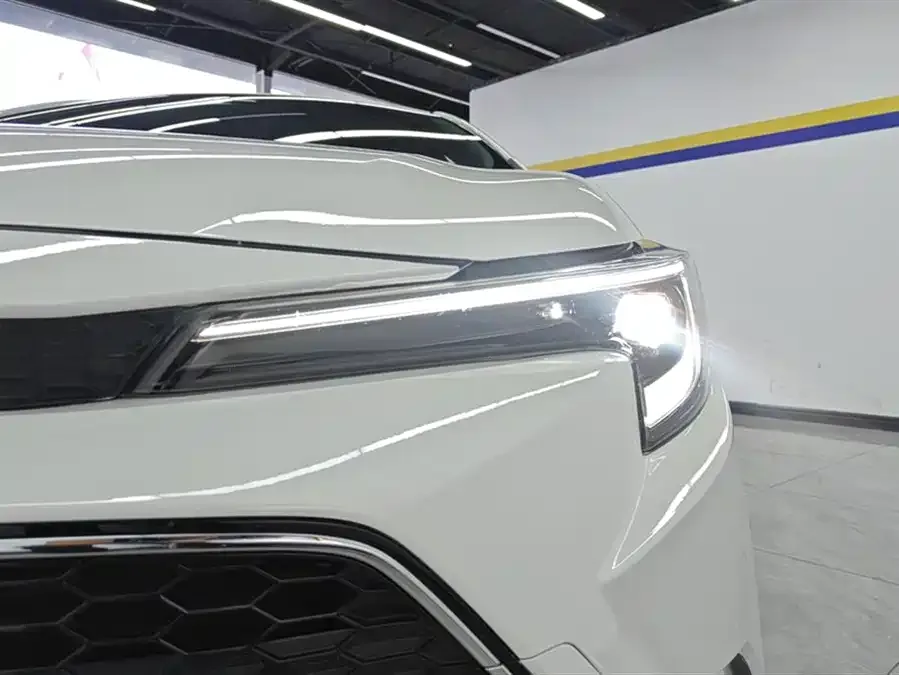 Toyota Levin Corolla 2024 185T CVT Luxury Edition 2024 — миниатюра 5