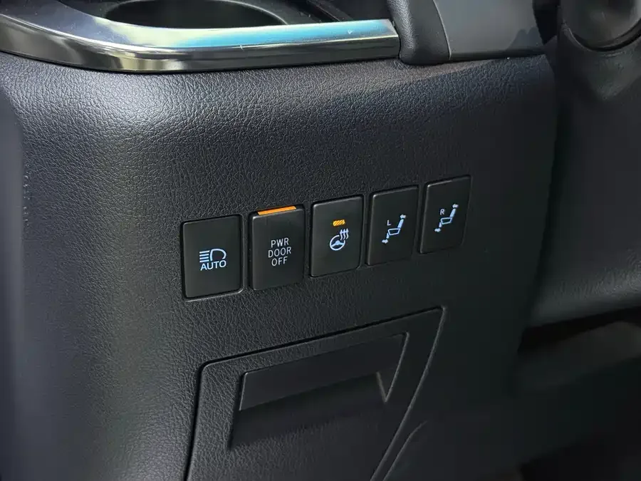 Toyota Alphard Alfa 2021 Dual Engine 2.5L Premium Edition 2022 — миниатюра 4