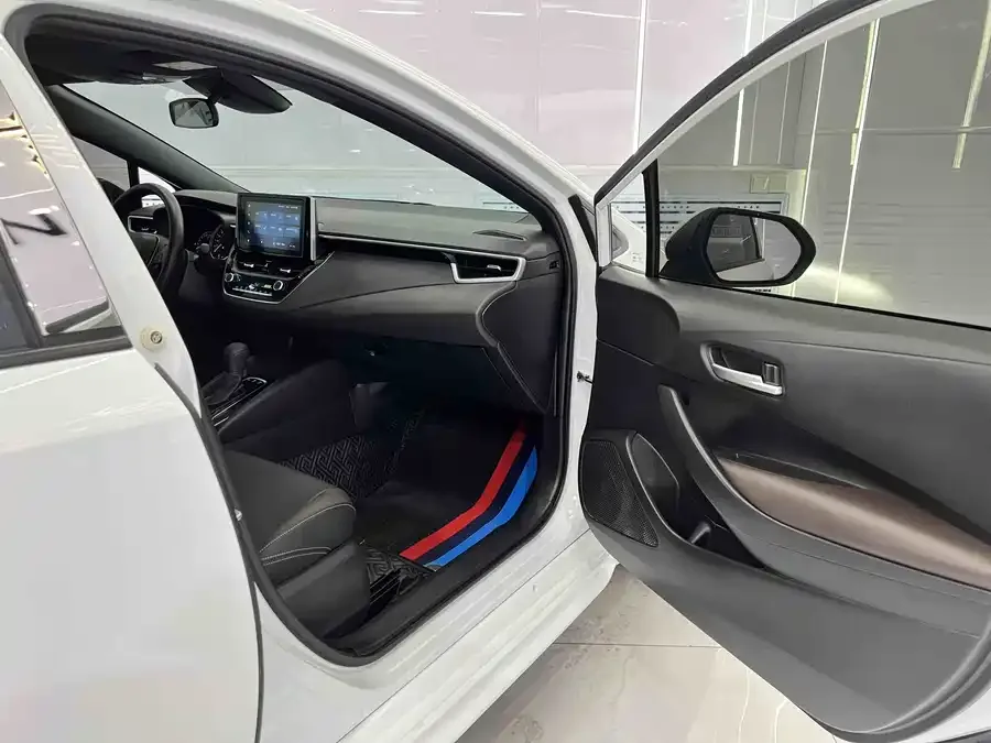 Toyota Levin 2022 Lelink 185T CVT Luxury Edition 2022 — миниатюра 5