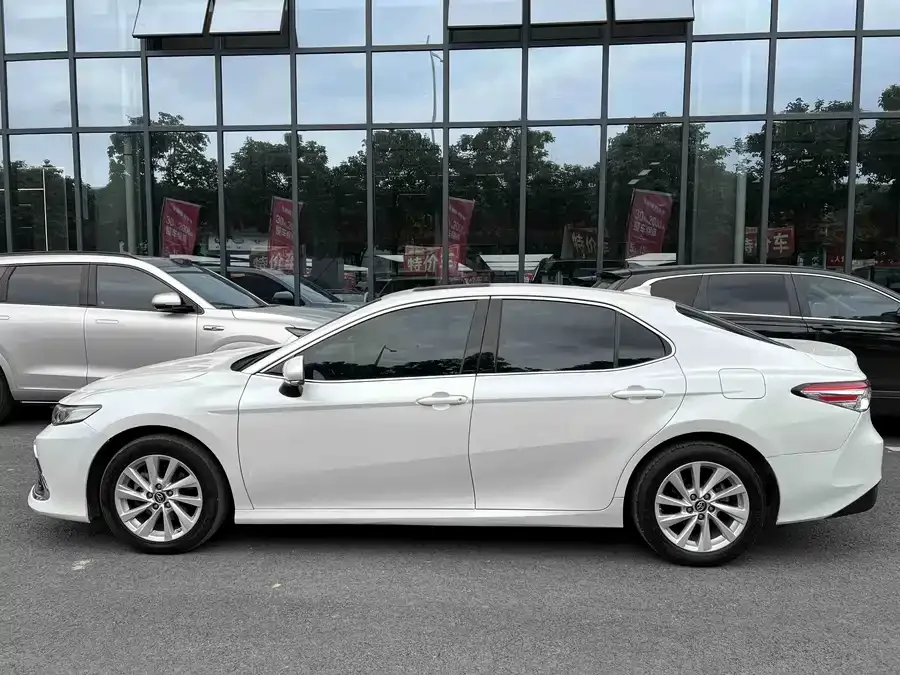 Toyota Camry Camry 2022 2.0GVP Leading Edition 2023 — миниатюра 5