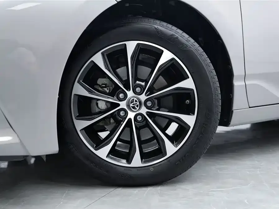 Toyota Avalon Avalon 2023 2.0L Luxury Edition 2024 — миниатюра 3