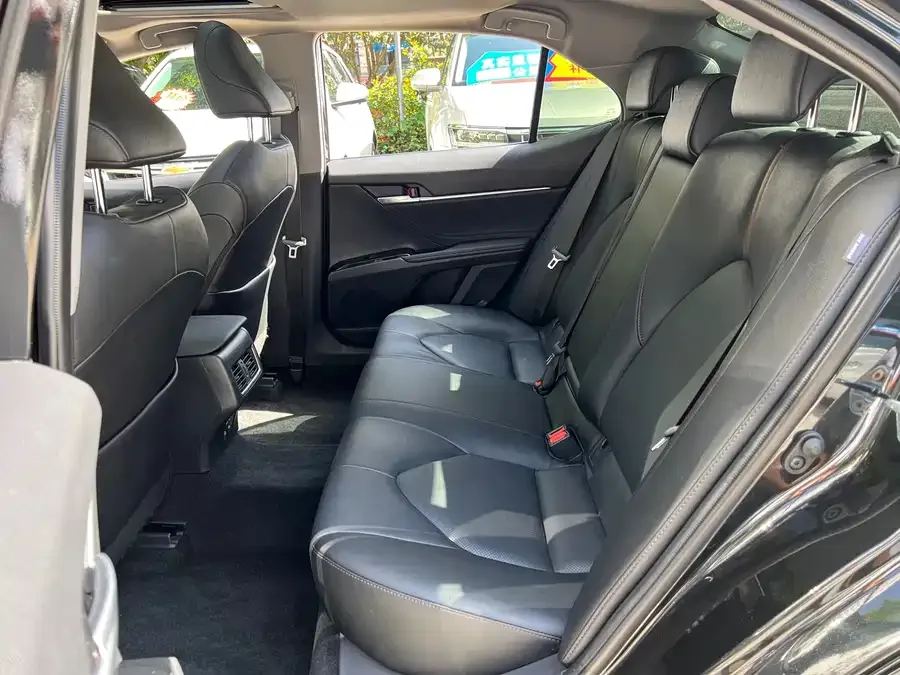 Toyota Camry Camry 2023 2.0G Deluxe Edition 2024 — миниатюра 5