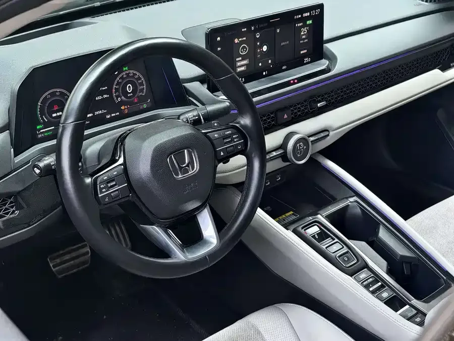 Honda Accord New Energy Accord New Energy 2023 2.0L e:PHEV Flagship Edition 2023 — миниатюра 4