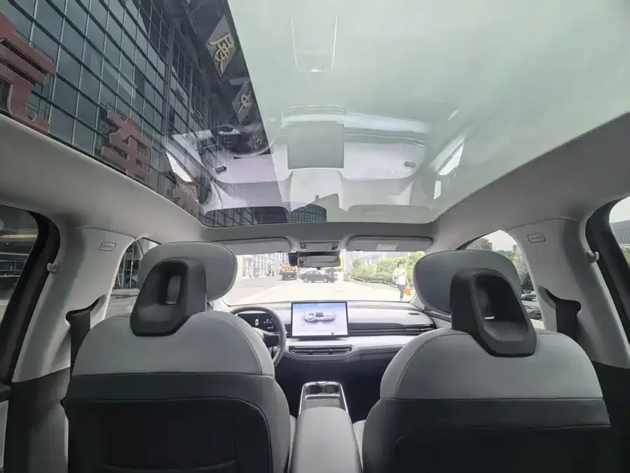 Pentium Yueyi 03 Yueyi 03 2025 565km Enjoy Edition 2025 — миниатюра 5