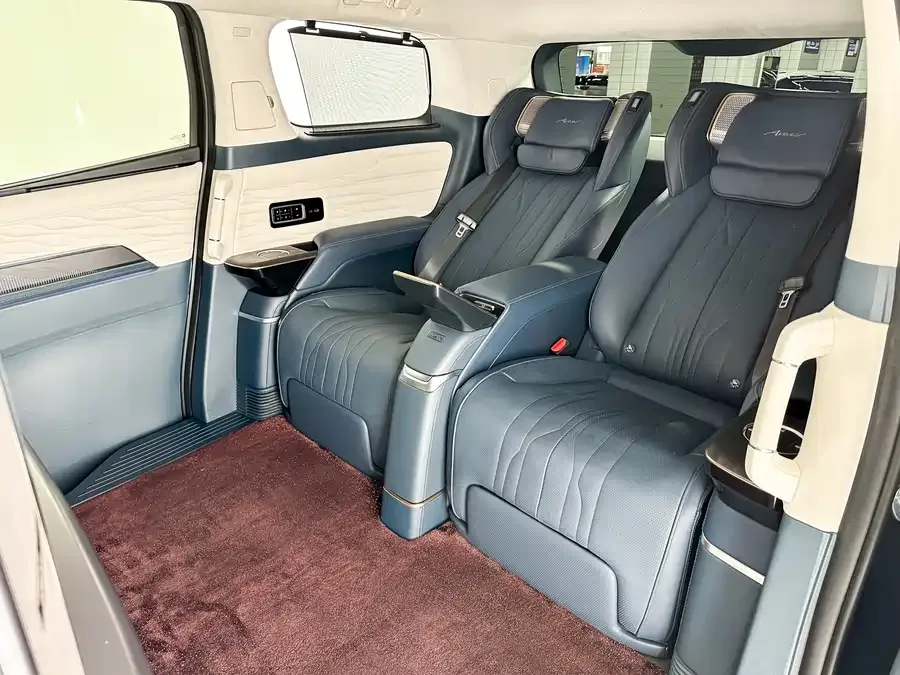 Buick Century Century 2023 2.0T Four-seat Private Edition 2023 — миниатюра 2