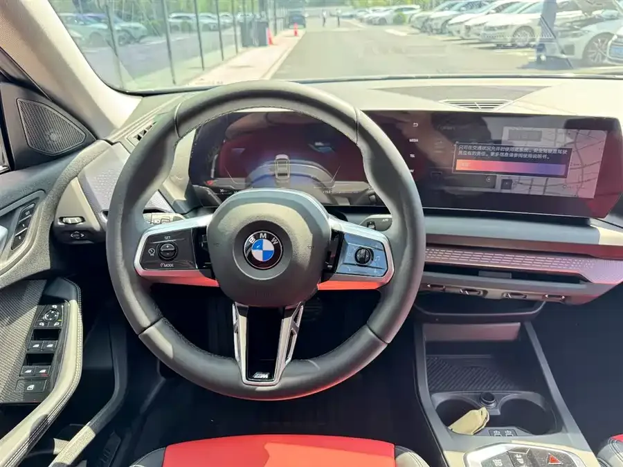 BMW 2 series BMW 2 Series 2025 225L M Sport Night Edition 2025 — миниатюра 3