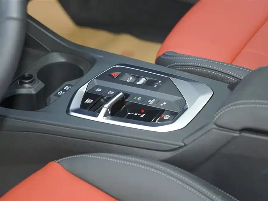 BMW 2 Series BMW 2 Series 2025 225L M Sports Package 2025 — миниатюра 4