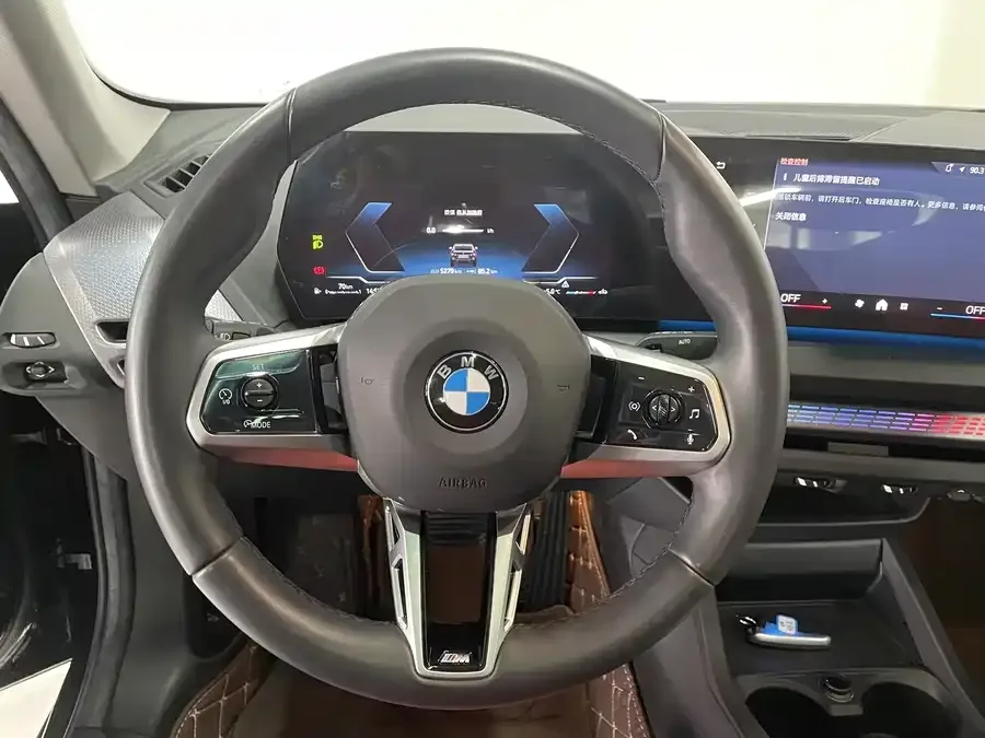 BMW 2 Series BMW 2 Series 2025 225L M Sport Night Edition 2025 — миниатюра 3