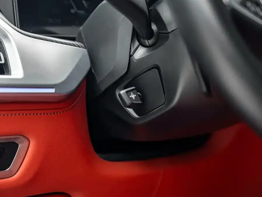 BMW XM 2023 50e 2024 — миниатюра 4
