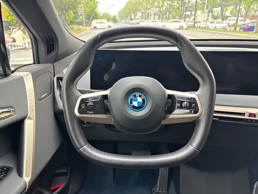 BMW iX 2022 xDrive40 2022 — миниатюра 4
