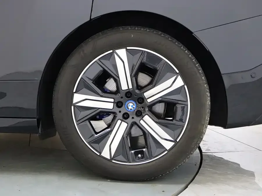 BMW iX 2022 xDrive40 2023 — миниатюра 4