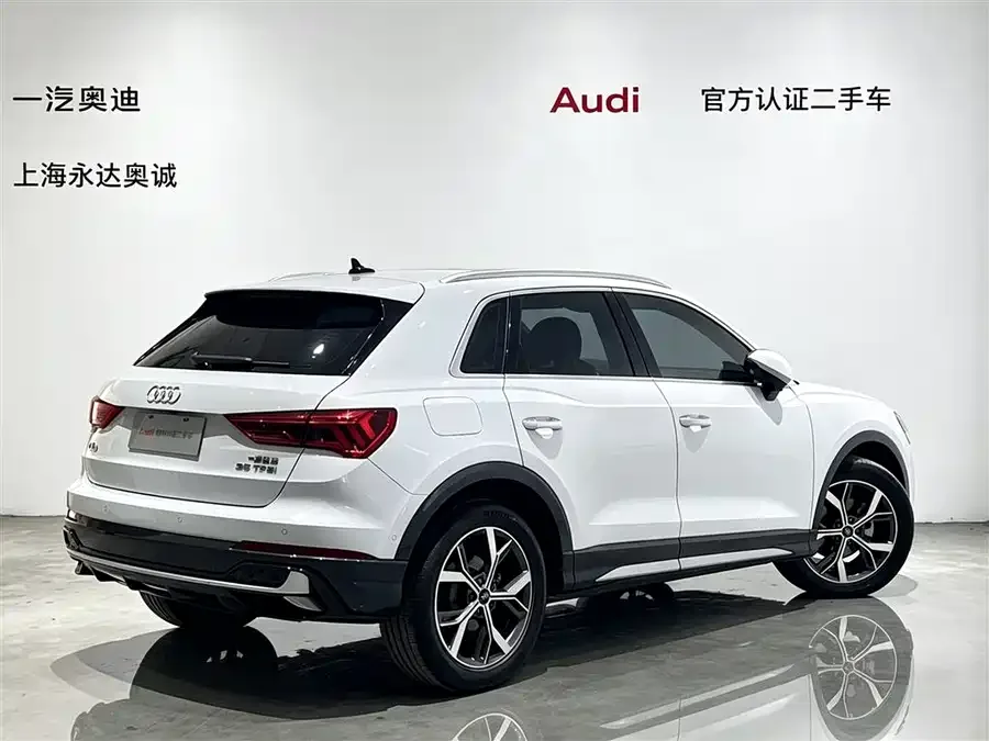 Audi Q3 2024 35 TFSI Fashionable and Elegant 2023 — миниатюра 2