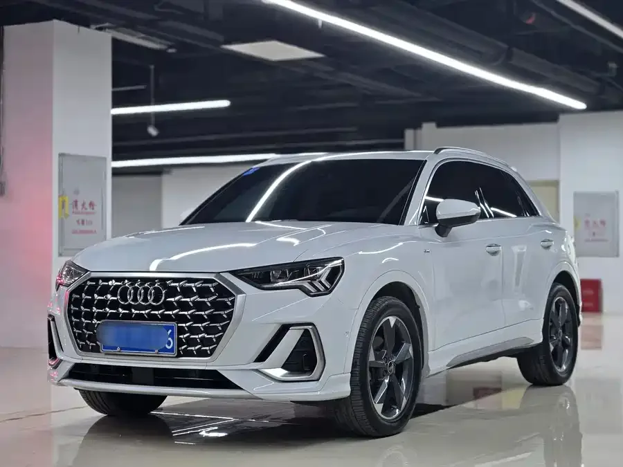 Audi Q3 2024 35 TFSI Fashion Dynamic Edition 2023 — фото 1, купить с доставкой в Москву