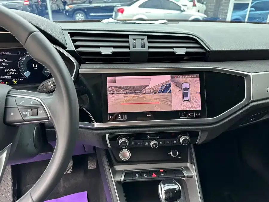 Audi Q3 2022 35 TFSI aggressive and dynamic model 2022 — миниатюра 5