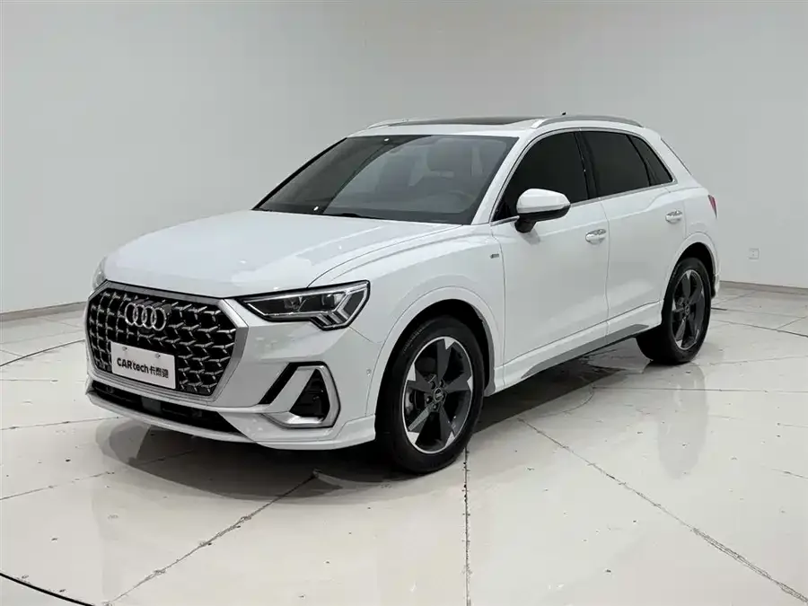 Audi Q3 2024 35 TFSI Fashion Dynamic Edition 2023 — миниатюра 2