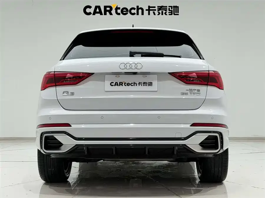 Audi Q3 2024 35 TFSI Fashion Dynamic Edition 2023 — миниатюра 3