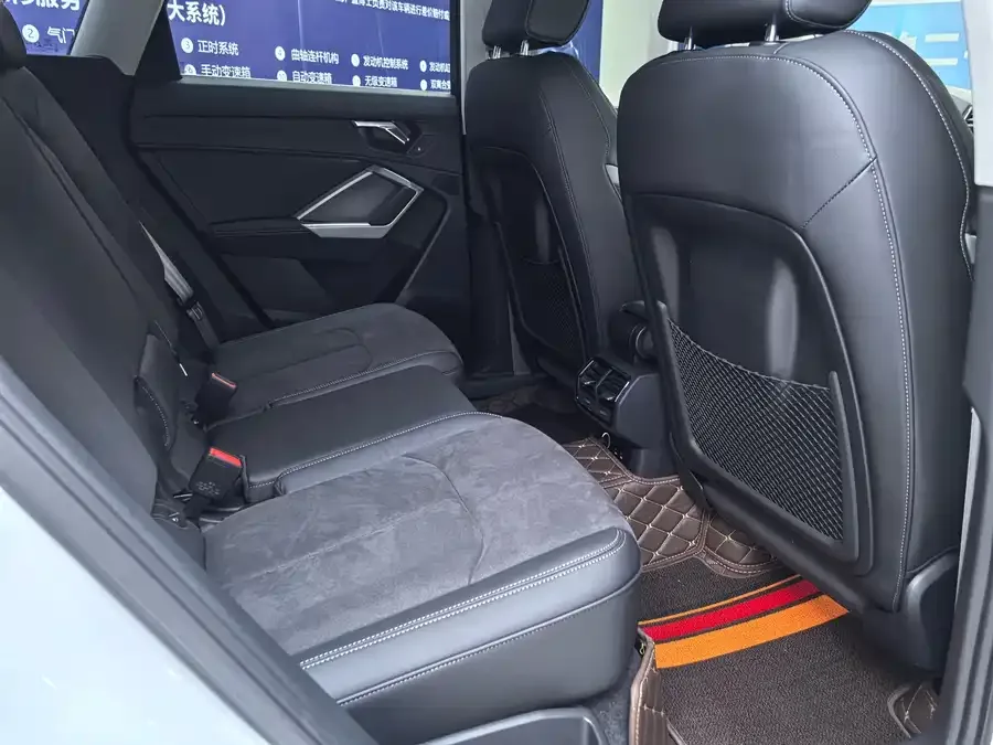 Audi Q3 2022 35 TFSI Fashionable and Dynamic 2022 — миниатюра 3