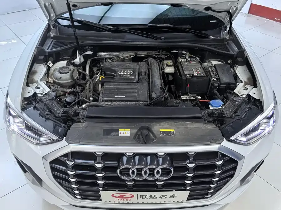 Audi Q3 2022 35 TFSI Fashionable and Dynamic 2022 — миниатюра 5