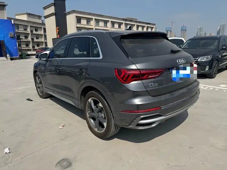 Audi Q3 2023 35 TFSI Fashion Dynamic Edition (1.5T) 2023 — миниатюра 4