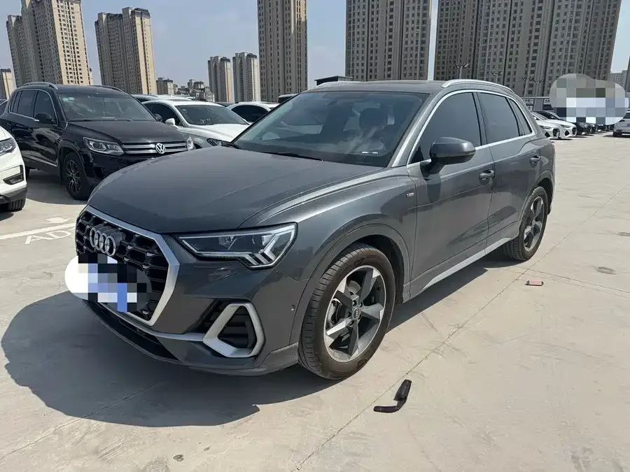 Audi Q3 2023 35 TFSI Fashion Dynamic Edition (1.5T) 2023 — фото 1, купить с доставкой в Москву