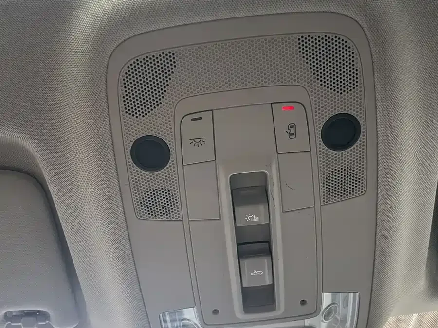 Audi Q3 2023 35 TFSI Progressive Dynamic Edition (1.4T) 2023 — миниатюра 4