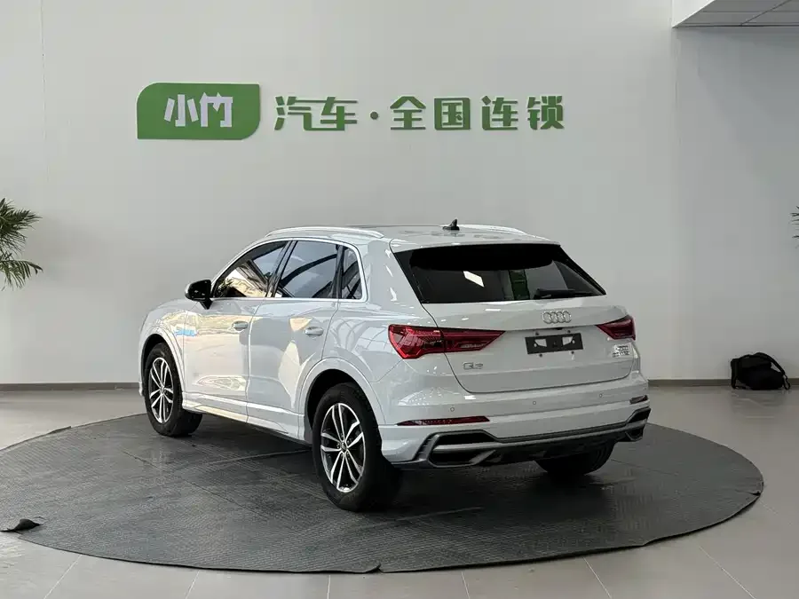 Audi Q3 2022 35 TFSI aggressive and dynamic model 2022 — миниатюра 2