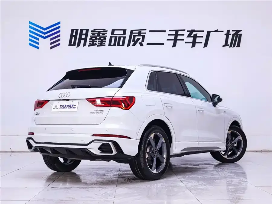 Audi Q3 2024 35 TFSI Fashion Dynamic Edition 2024 — миниатюра 4