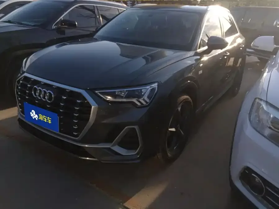 Audi Q3 2023 35 TFSI Fashion Dynamic Edition (1.5T) 2023 — фото 1, купить с доставкой в Москву