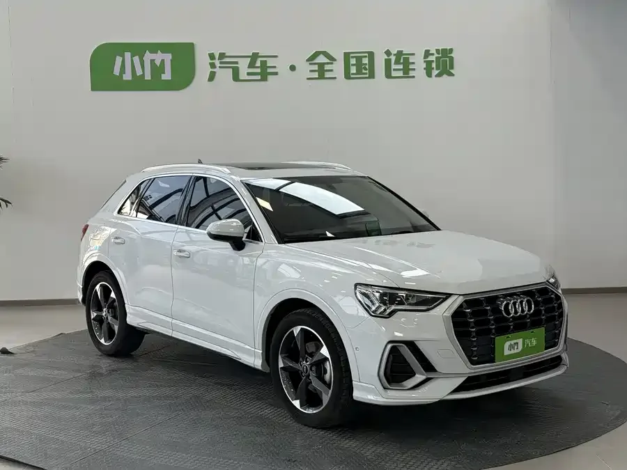Audi Q3 2022 35 TFSI Fashionable and Dynamic 2022 — миниатюра 3