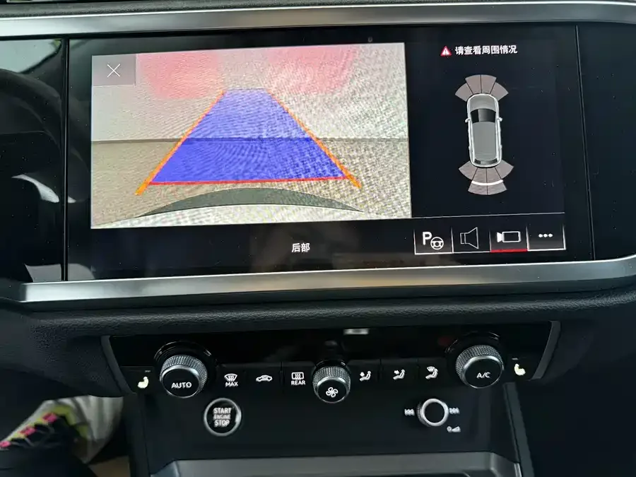 Audi Q3 2022 35 TFSI Fashionable and Dynamic 2022 — миниатюра 5