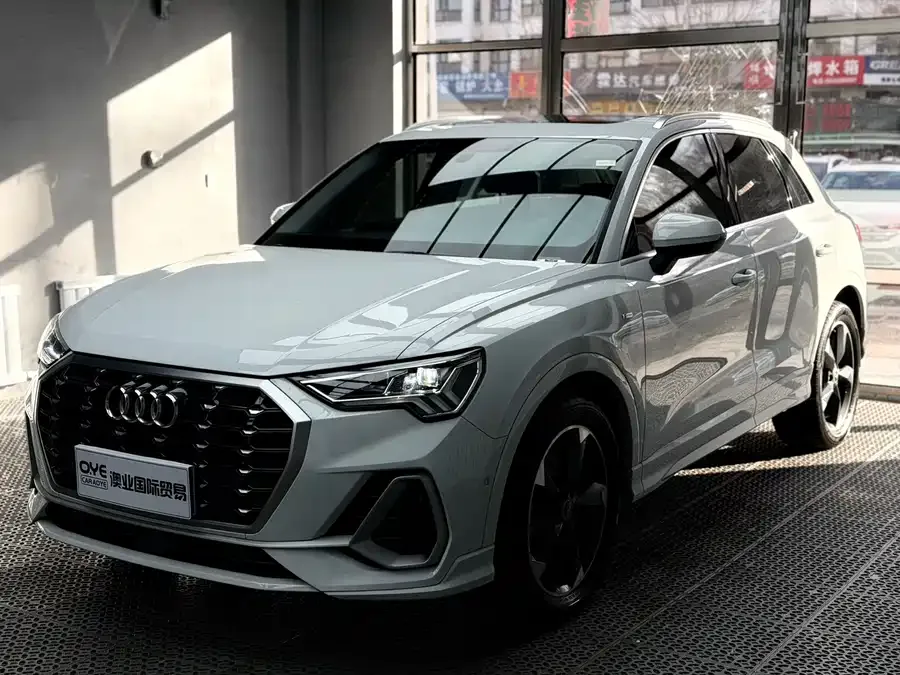 Audi Q3 2022 35 TFSI Fashionable and Dynamic 2022 — фото 1, купить с доставкой в Москву