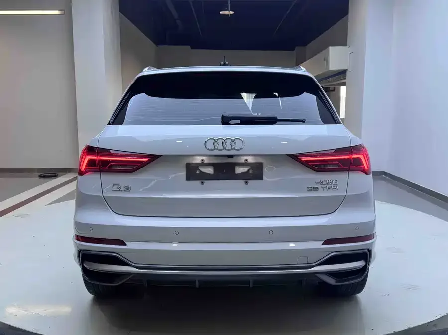 Audi Q3 2023 35 TFSI Fashion Dynamic Edition (1.4T) 2023 — миниатюра 2