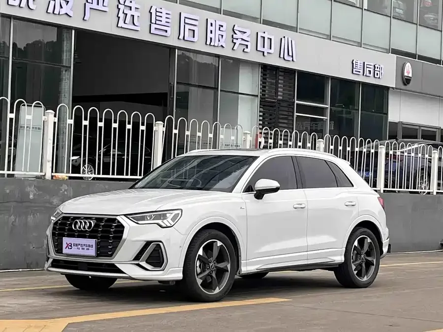 Audi Q3 2022 35 TFSI Fashionable and Dynamic 2022 — фото 1, купить с доставкой в Москву