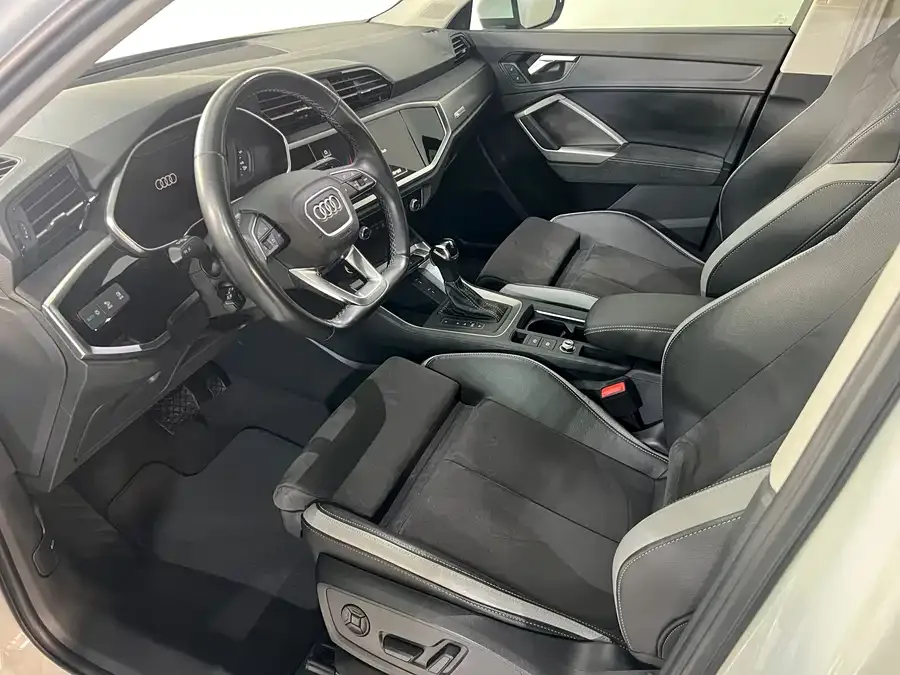 Audi Q3 2023 35 TFSI Fashion Dynamic Edition (1.5T) 2023 — миниатюра 3