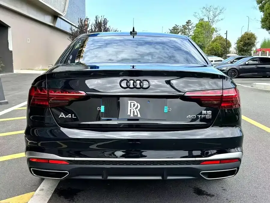 Audi a4 l 2022 40 TFSI luxury and dynamic model 2022 — миниатюра 4