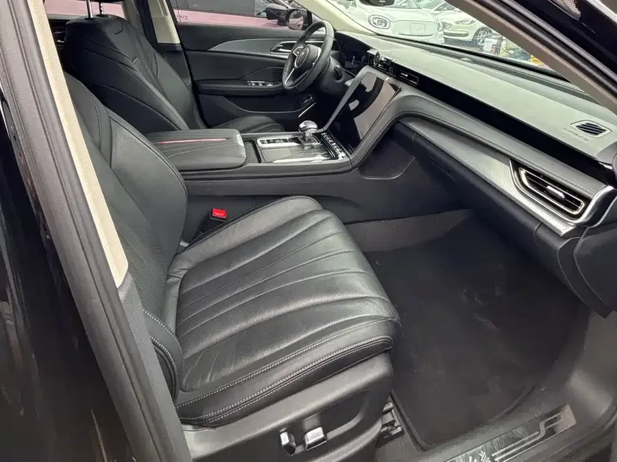 Hongqi H5 Hongqi H5 2023 2.0T Automatic Intelligent Connected Flag Edition 2022 — миниатюра 4
